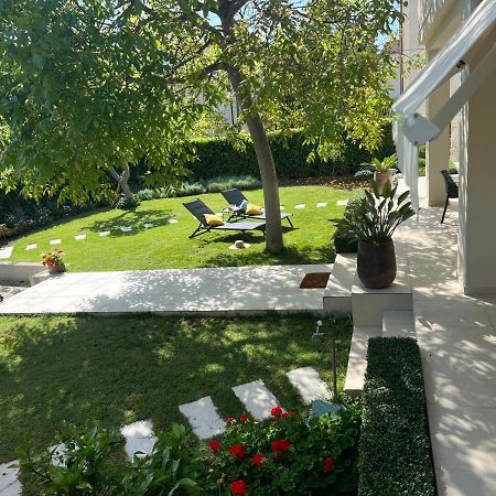 Garden Apartment Pakostane Exterior photo