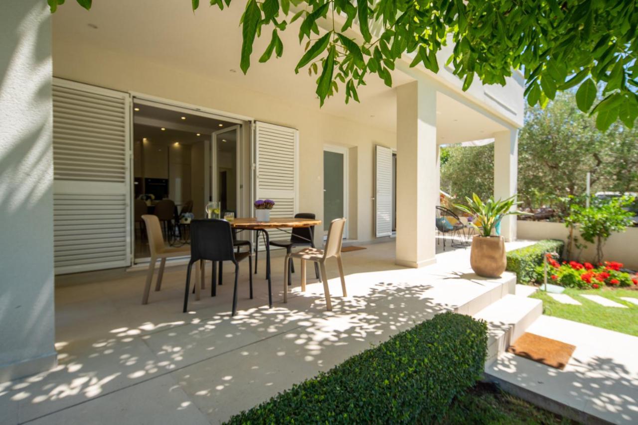 Garden Apartment Pakostane Exterior photo