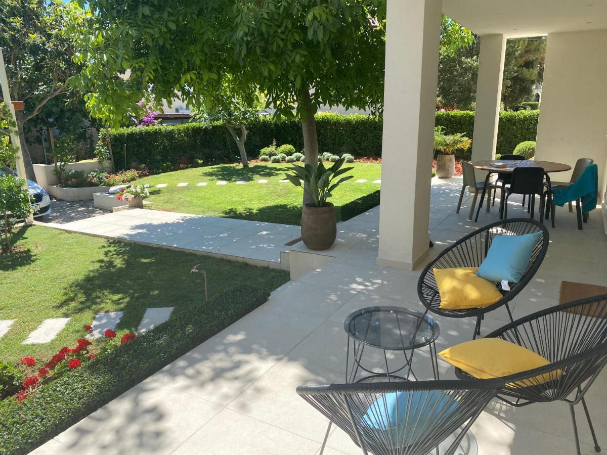 Garden Apartment Pakostane Exterior photo